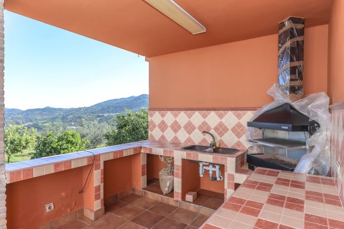 Image No.33-4 Bed Villa / Detached for sale