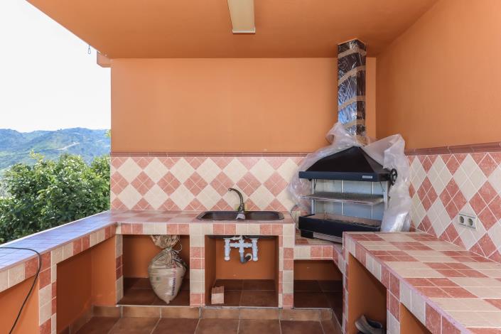 Image No.34-4 Bed Villa / Detached for sale