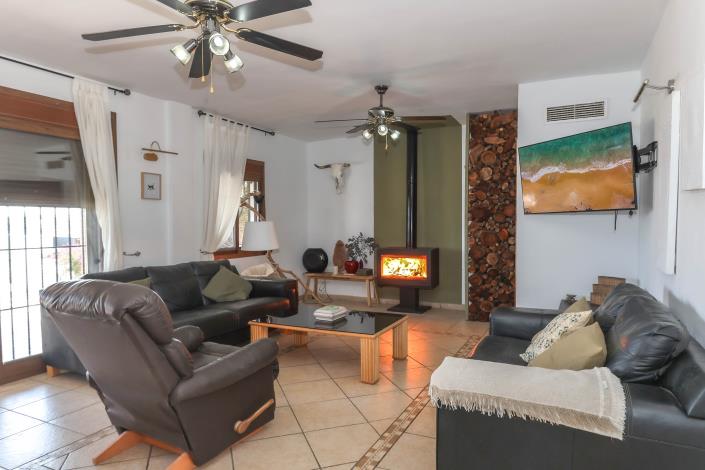 Image No.11-4 Bed Villa / Detached for sale