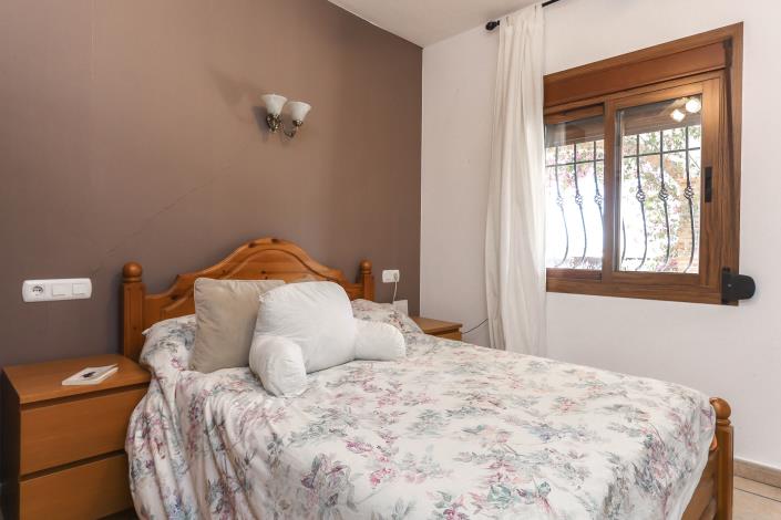 Image No.25-4 Bed Villa / Detached for sale