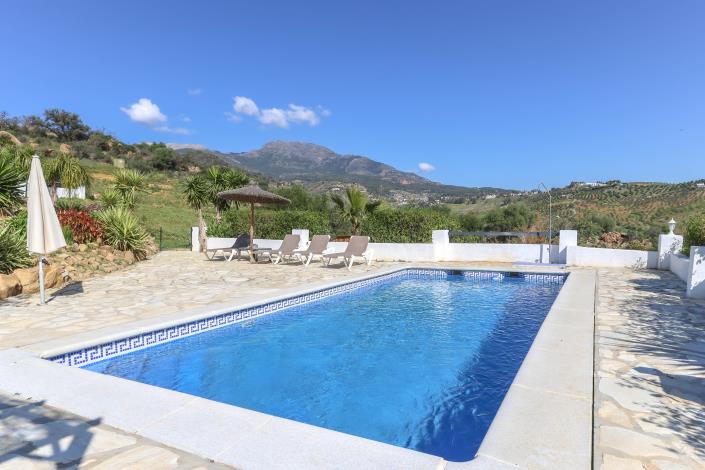 Image No.29-4 Bed Villa / Detached for sale