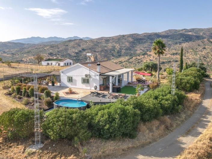 Image No.40-2 Bed Villa / Detached for sale