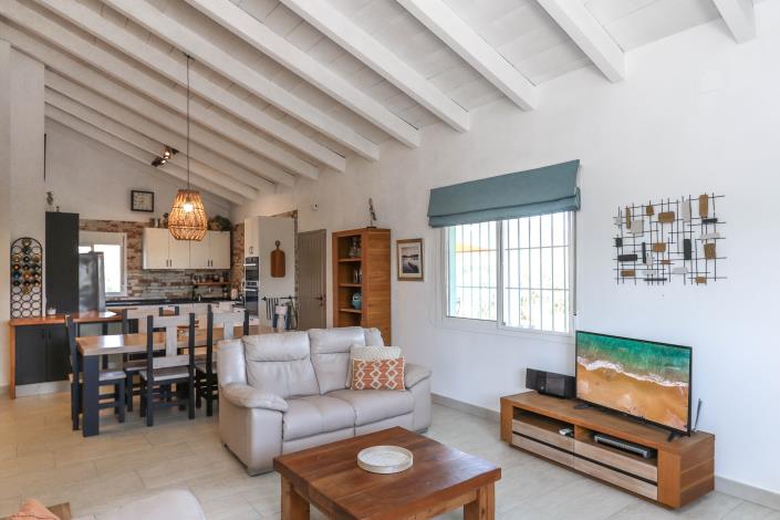 Image No.13-2 Bed Villa / Detached for sale