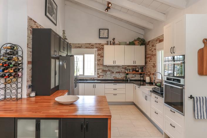 Image No.16-2 Bed Villa / Detached for sale