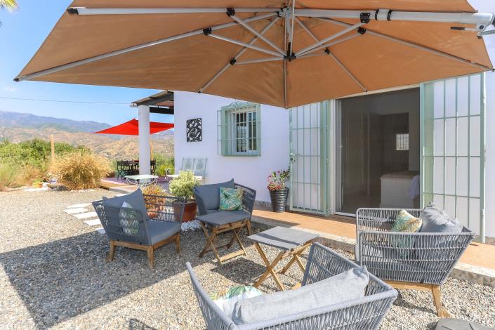 Image No.3-2 Bed Villa / Detached for sale