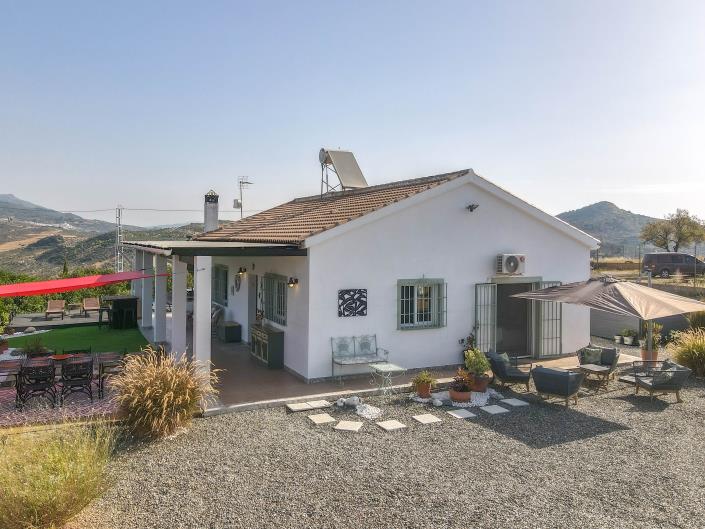 Image No.44-2 Bed Villa / Detached for sale