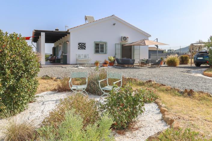 Image No.50-2 Bed Villa / Detached for sale