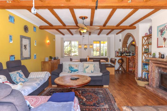 Image No.16-6 Bed Villa / Detached for sale