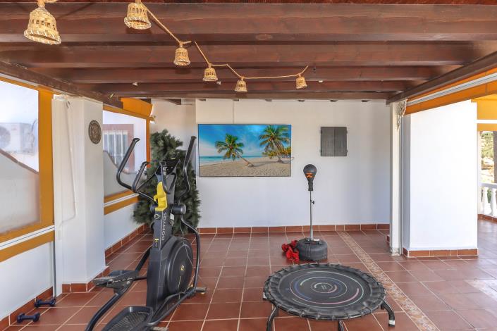 Image No.33-6 Bed Villa / Detached for sale