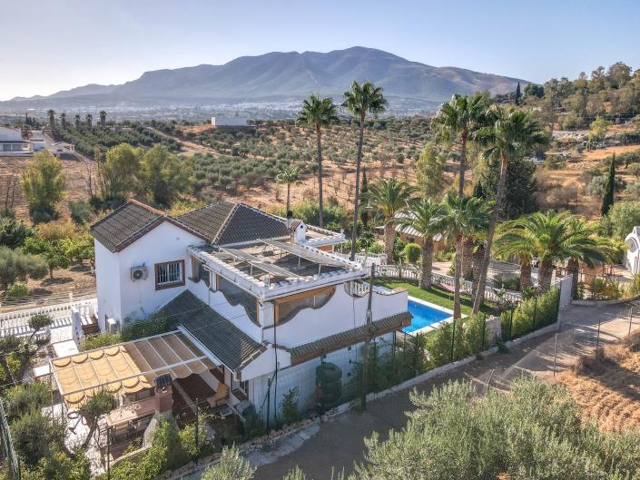 Image No.50-6 Bed Villa / Detached for sale