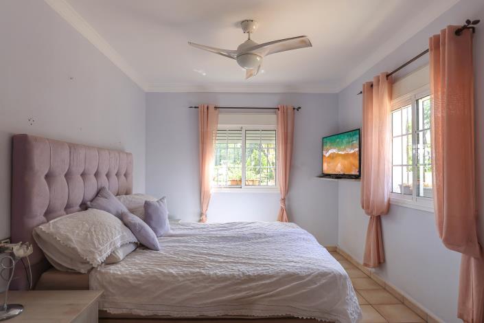 Image No.22-5 Bed Villa / Detached for sale