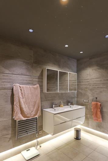 Image No.26-5 Bed Villa / Detached for sale