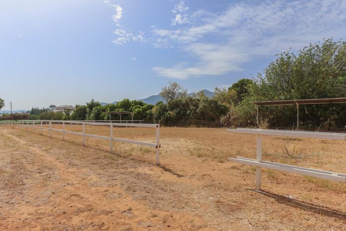 Image No.43-5 Bed Villa / Detached for sale