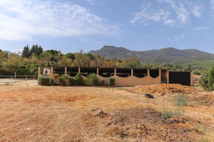 Image No.46-5 Bed Villa / Detached for sale