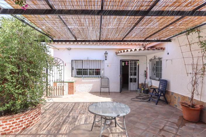 Image No.60-5 Bed Villa / Detached for sale