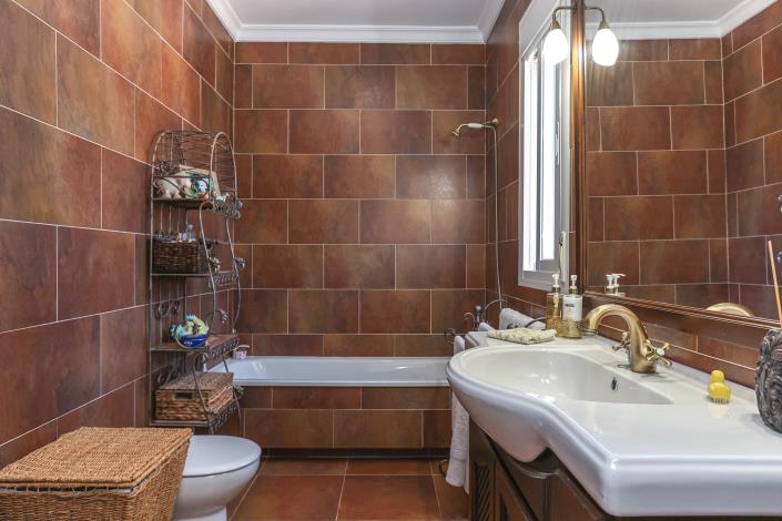 Image No.23-3 Bed Villa / Detached for sale