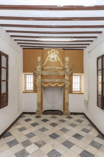 Image No.12-7 Bed Hotel for sale