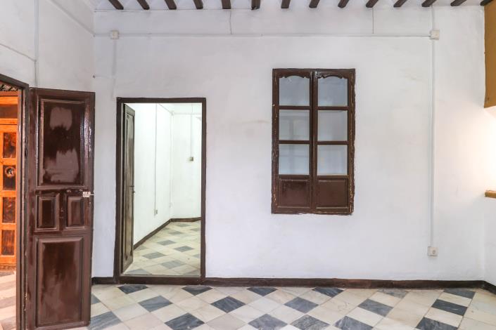 Image No.19-7 Bed Hotel for sale