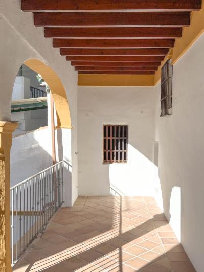 Image No.36-7 Bed Hotel for sale