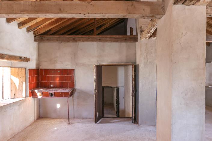 Image No.46-7 Bed Hotel for sale