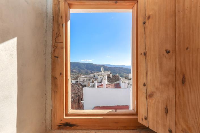 Image No.48-7 Bed Hotel for sale