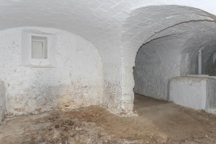 Image No.56-7 Bed Hotel for sale