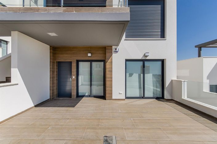 Image No.19-2 Bed Apartment for sale