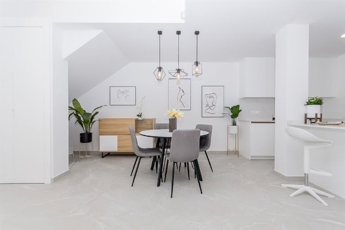 Image No.8-2 Bed Apartment for sale