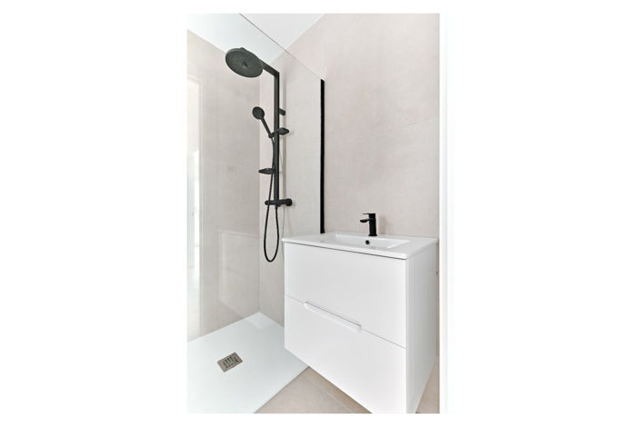 Image No.19-3 Bed Villa for sale