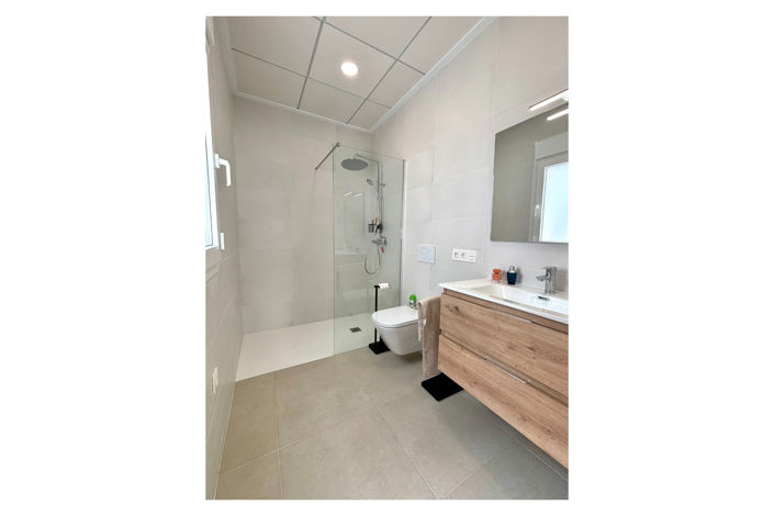 Image No.11-3 Bed Villa for sale