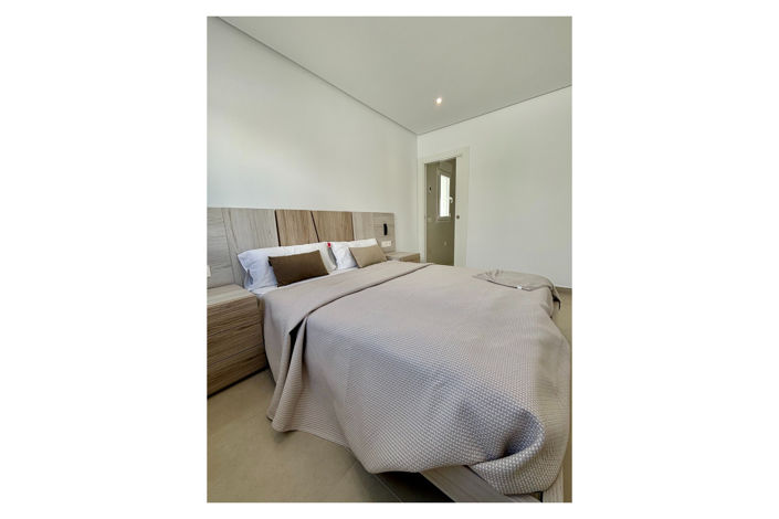 Image No.7-3 Bed Villa for sale