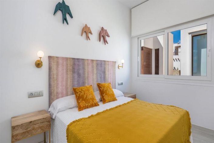 Image No.12-3 Bed Villa for sale