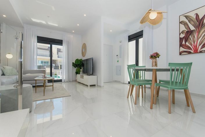 Image No.8-3 Bed Villa for sale