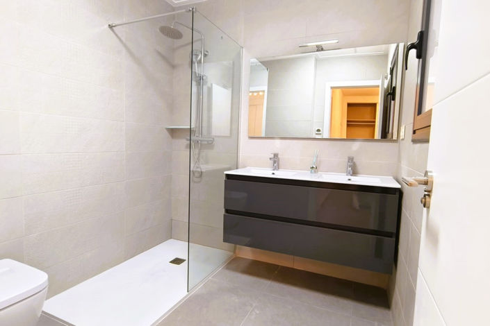 Image No.12-3 Bed Villa for sale