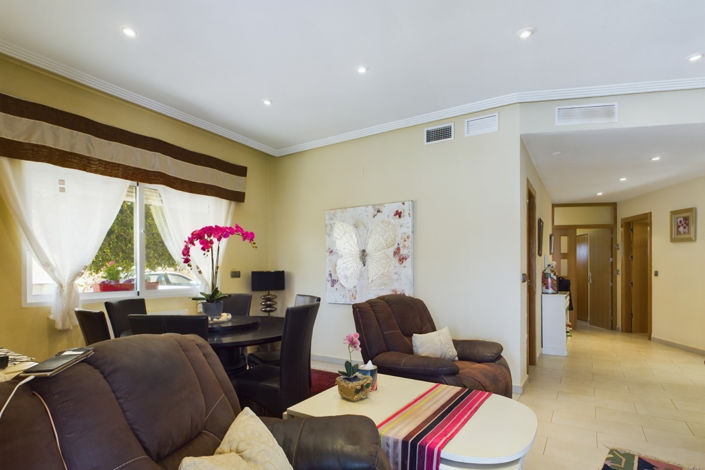 Image No.19-3 Bed Villa for sale