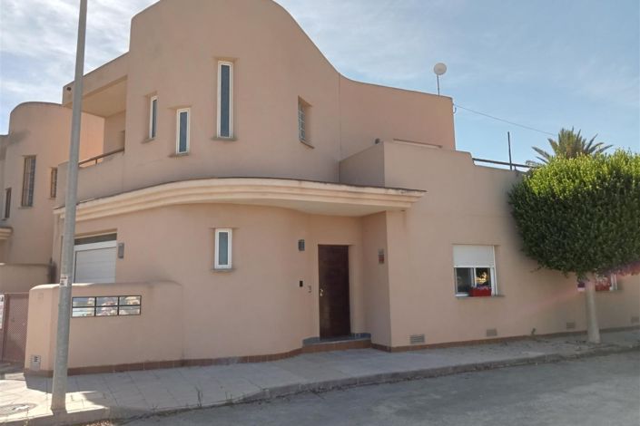 Image No.49-3 Bed Villa for sale