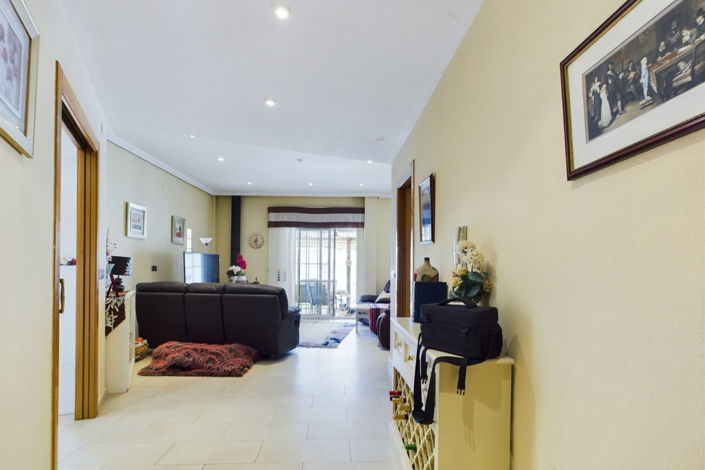 Image No.8-3 Bed Villa for sale