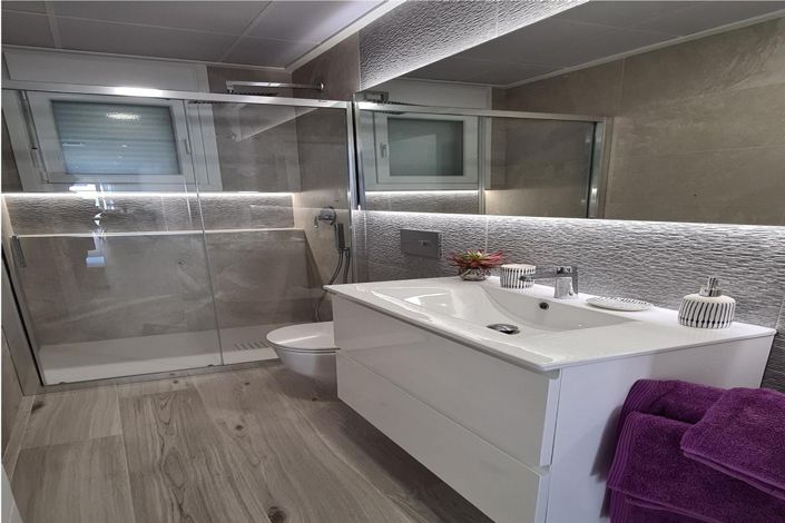 Image No.5-3 Bed Townhouse for sale