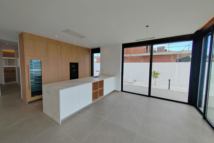 Image No.16-4 Bed Villa for sale