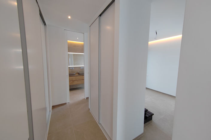 Image No.29-4 Bed Villa for sale