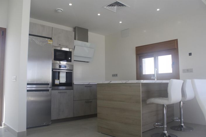 Image No.3-3 Bed Villa for sale