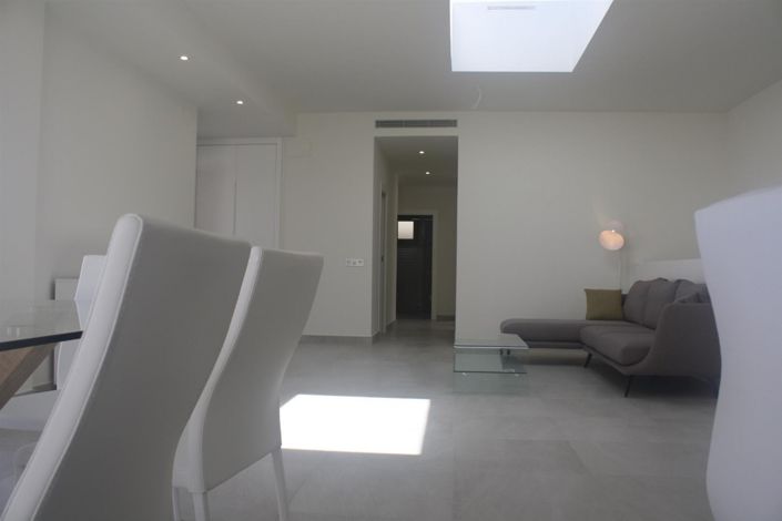 Image No.6-3 Bed Villa for sale