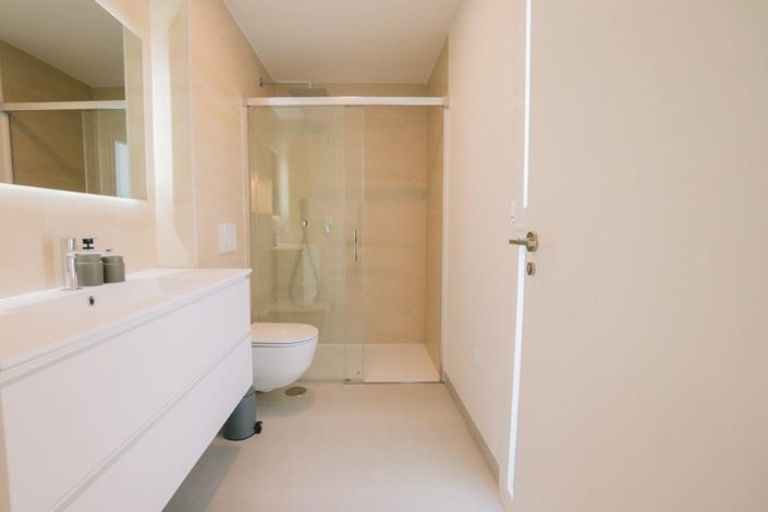 Image No.12-3 Bed Villa for sale