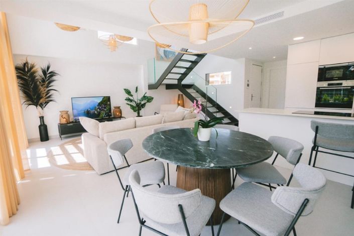 Image No.3-3 Bed Villa for sale