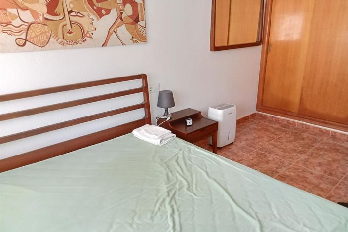 Image No.11-4 Bed Townhouse for sale