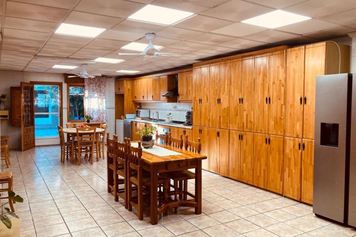 Image No.10-6 Bed Townhouse for sale