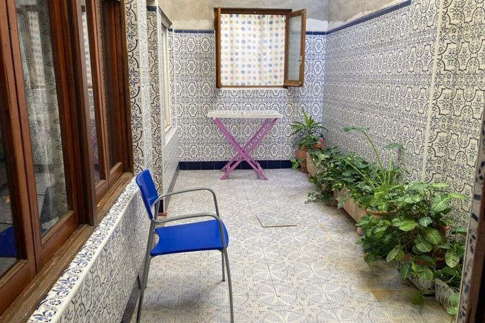 Image No.13-6 Bed Townhouse for sale