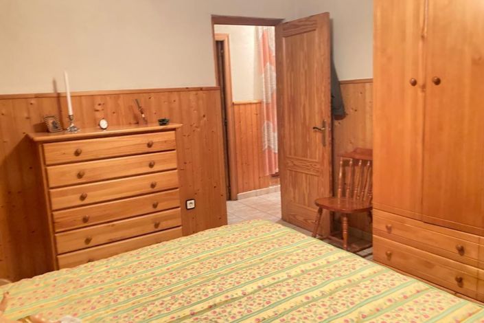 Image No.25-6 Bed Townhouse for sale