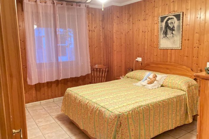 Image No.4-6 Bed Townhouse for sale