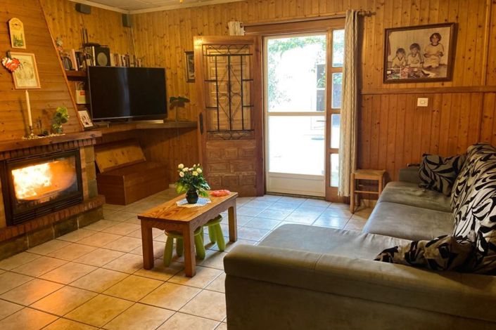 Image No.6-6 Bed Townhouse for sale